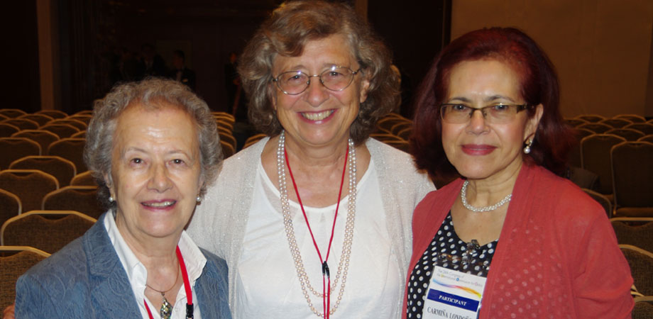 Left to right: María Yzuel, Roberta Ramponi, and Carmiña Londoño at ICO-24.