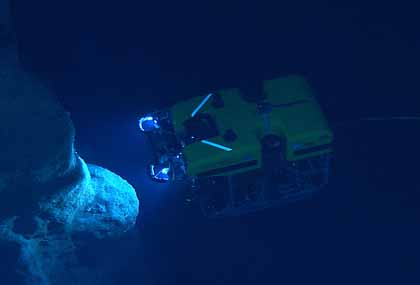 Submersible Hercules exploring the deep (University of Rhode Island)